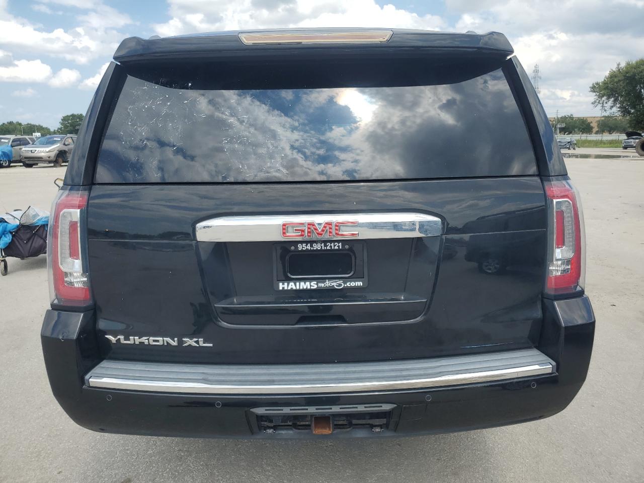 1GKS1HKJ3GR259375 2016 GMC Yukon Xl Denali