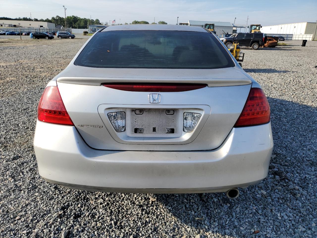 1HGCM56327A003858 2007 Honda Accord Se