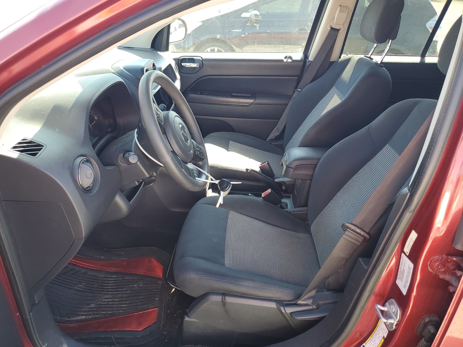 1C4NJDBB4GD520701 2016 Jeep Compass Sport