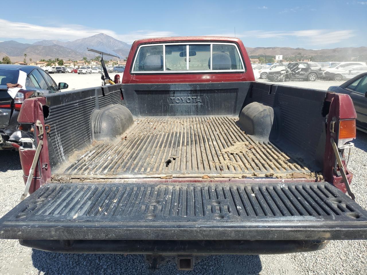 1991 Toyota Pickup 1/2 Ton Short Wheelbase Dlx VIN: JT4VN01D2M0004047 Lot: 68453314