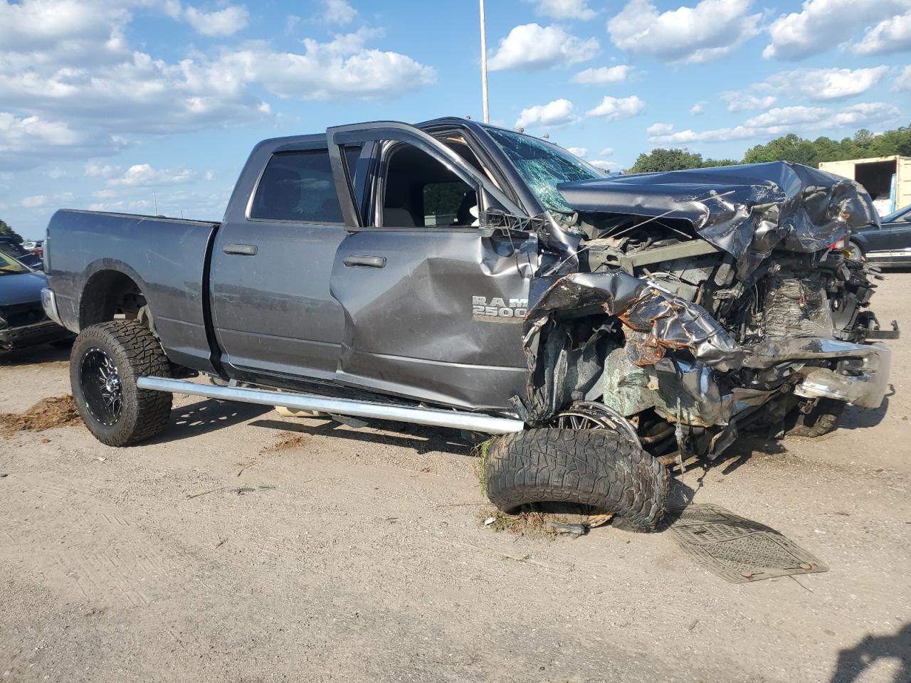 2015 RAM 2500 - Image 4