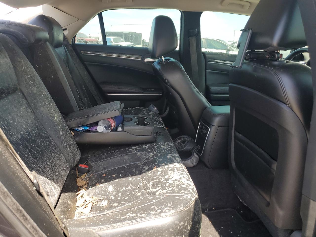 2017 Chrysler 300 Limited VIN: 2C3CCAAG6HH577214 Lot: 65938194