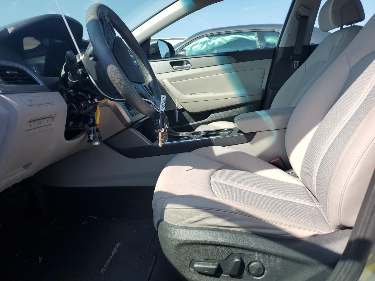 2015 Hyundai Sonata Se VIN: 5NPE24AF4FH185529 Lot: 68614044