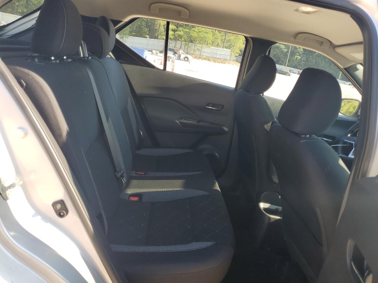 2018 Nissan Kicks S VIN: 3N1CP5CU2JL533088 Lot: 67469704