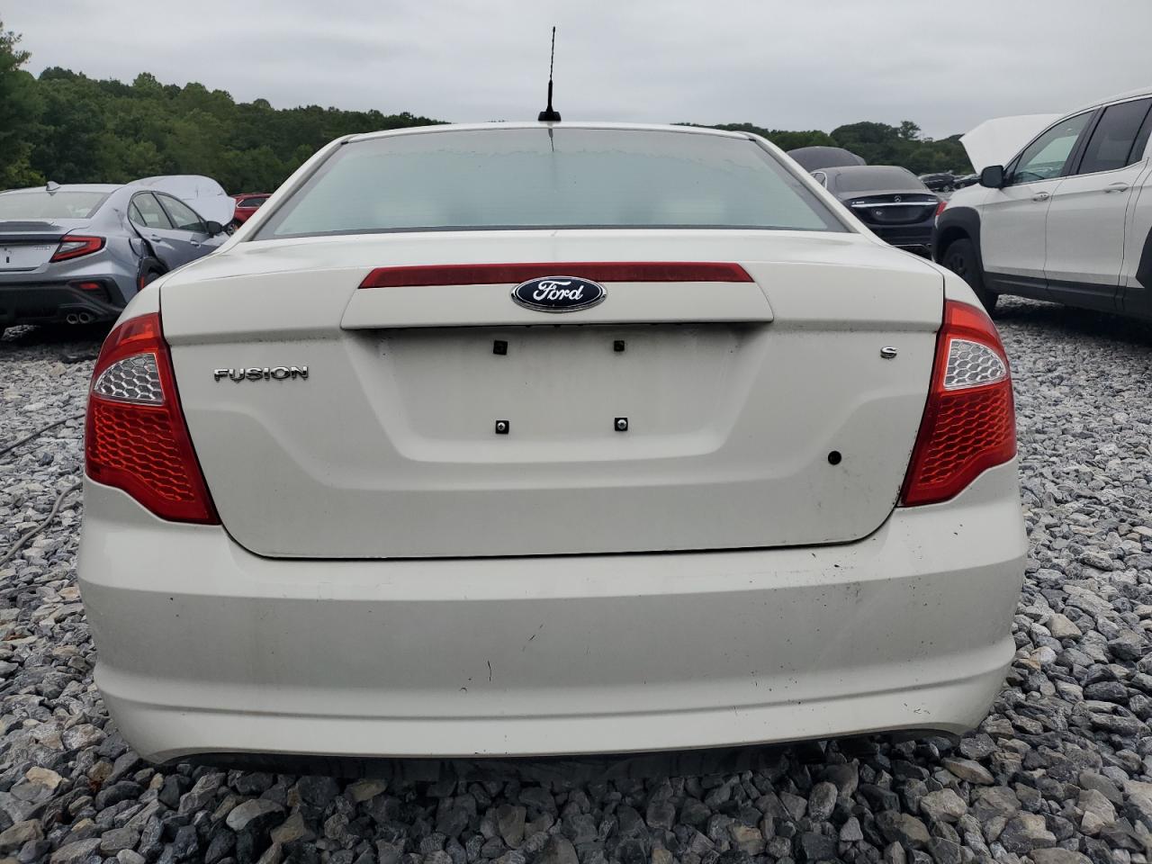 2010 Ford Fusion S VIN: 3FAHP0GA7AR190867 Lot: 56842854