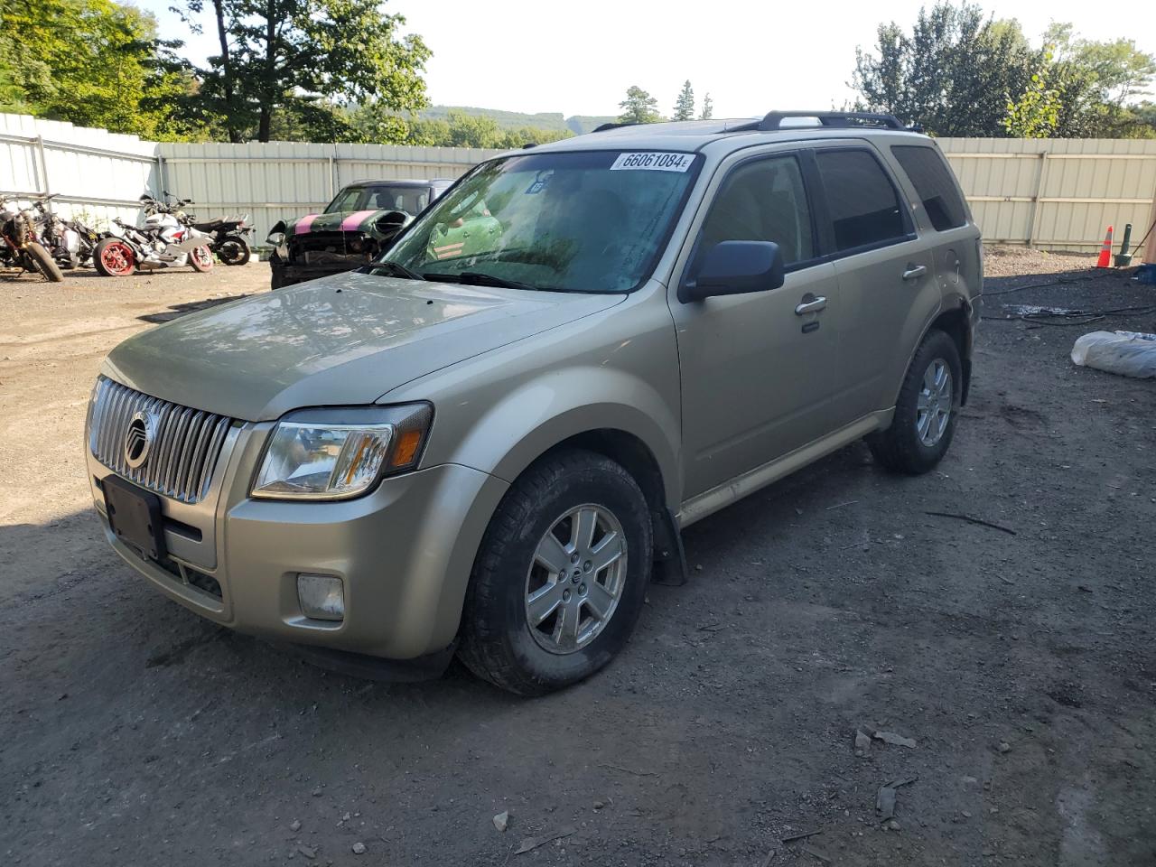 4M2CN9BG0AKJ11466 MERCURY MARINER Photo 1