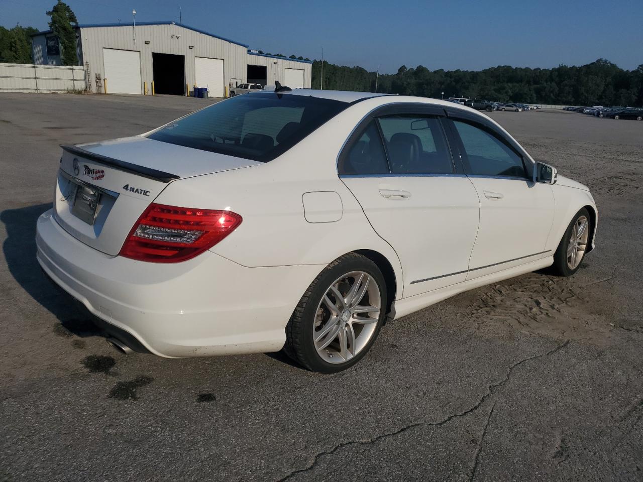 VIN WDDGF8AB0DR283566 2013 MERCEDES-BENZ C-CLASS no.3