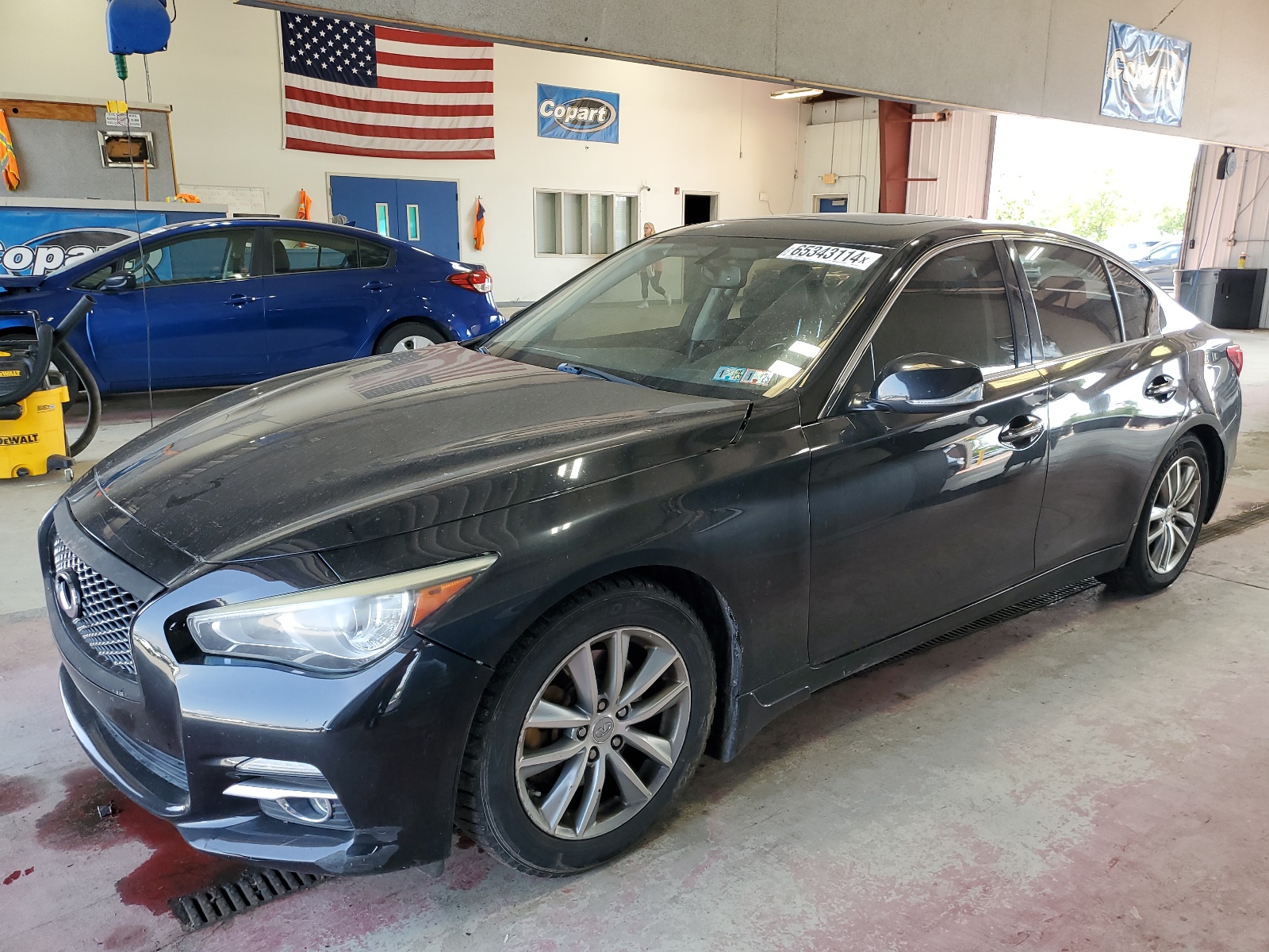 2014 Infiniti Q50 Base vin: JN1BV7AP5EM674775