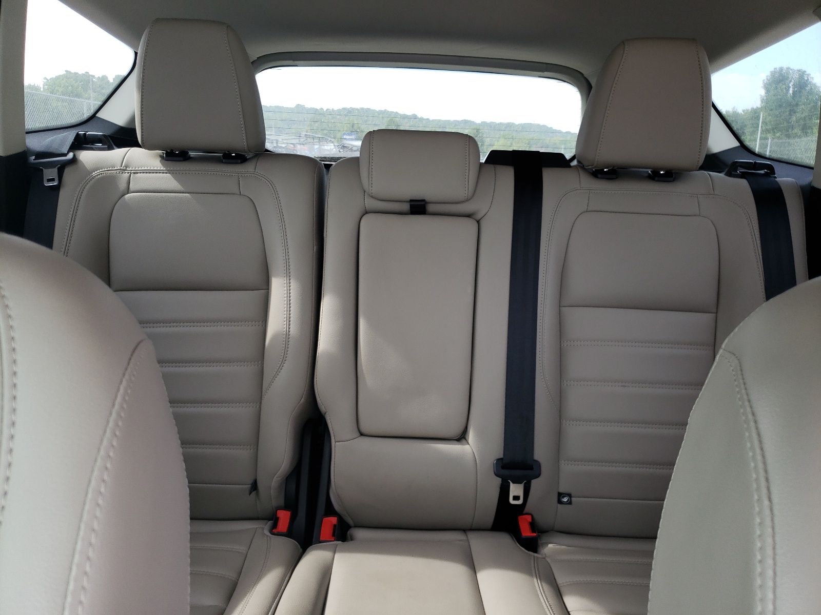 1FMCU0HD4KUA46530 2019 Ford Escape Sel