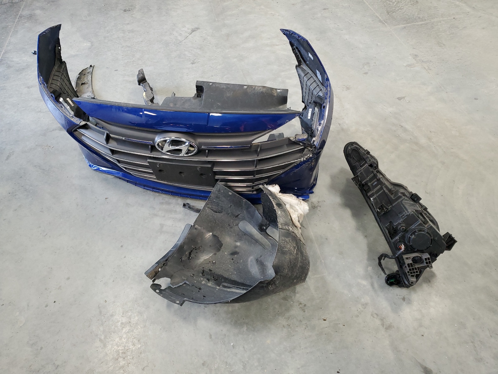 KMHD84LF4KU855194 2019 Hyundai Elantra Sel