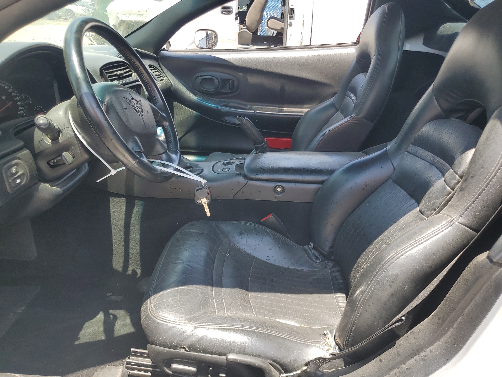 1G1YY32G115103058 2001 Chevrolet Corvette