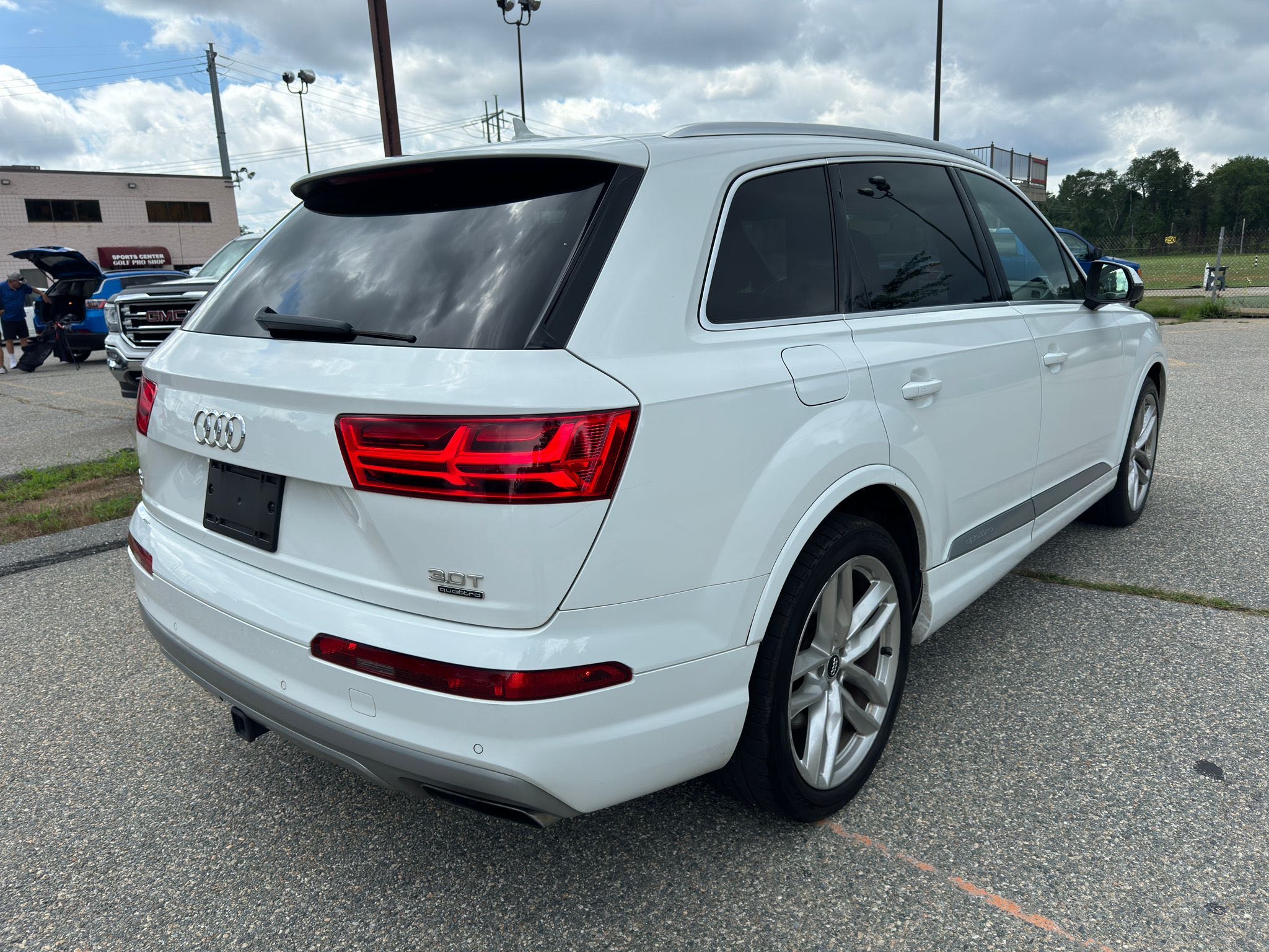 2018 Audi Q7 Prestige vin: WA1VAAF74JD006370