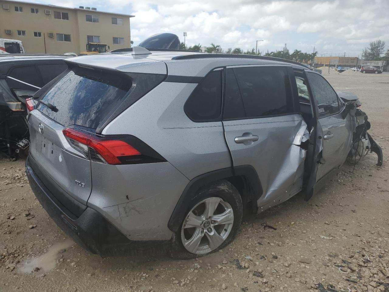 2020 Toyota RAV 4 - Image 3