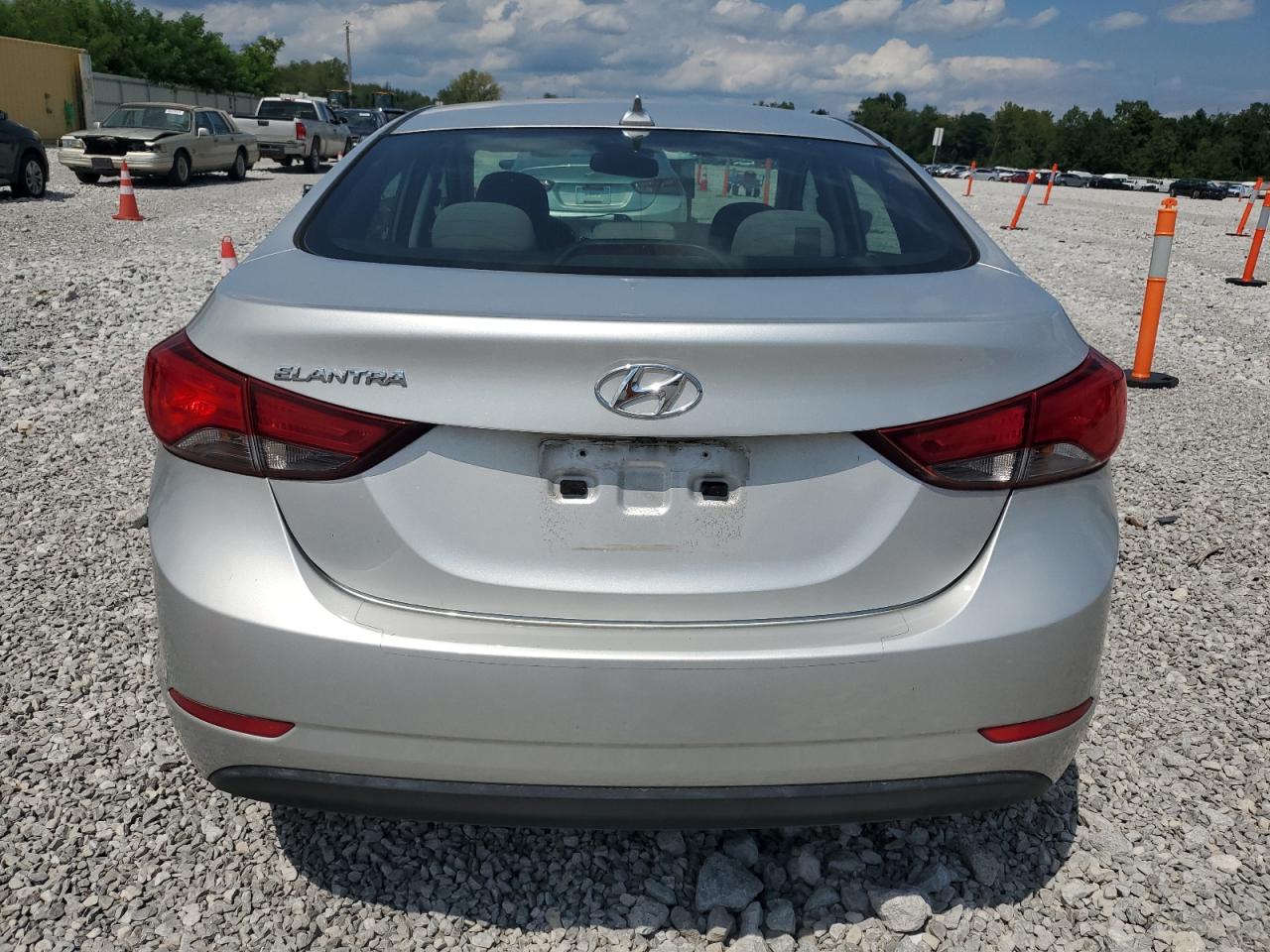 2016 Hyundai Elantra Se VIN: 5NPDH4AE4GH684639 Lot: 66484564