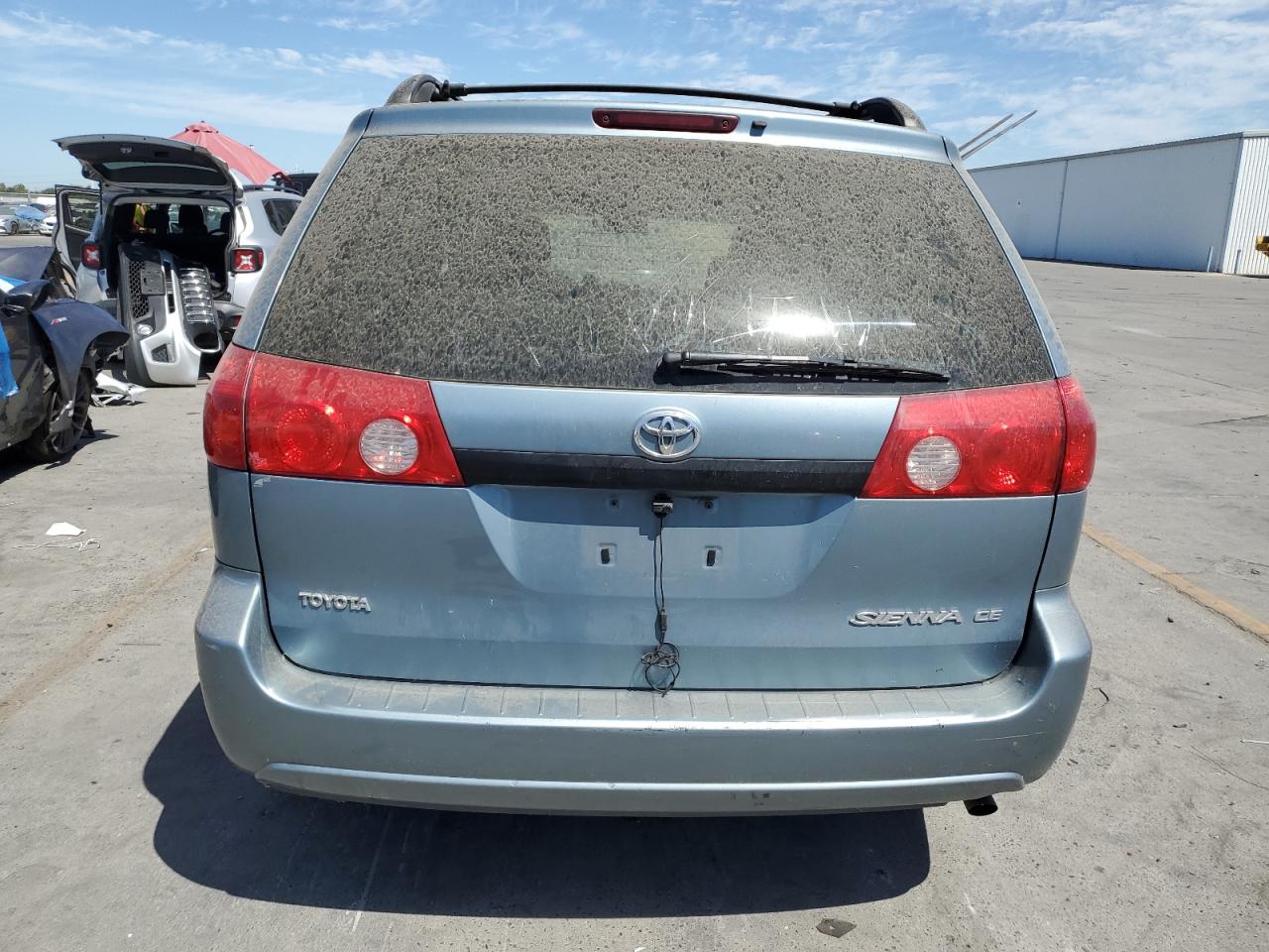 2008 Toyota Sienna Ce VIN: 5TDZK23C18S185302 Lot: 68172124