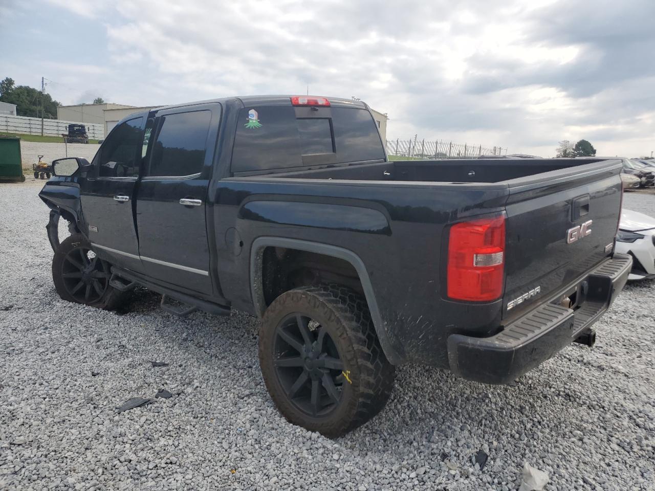 2014 GMC Sierra - Image 2