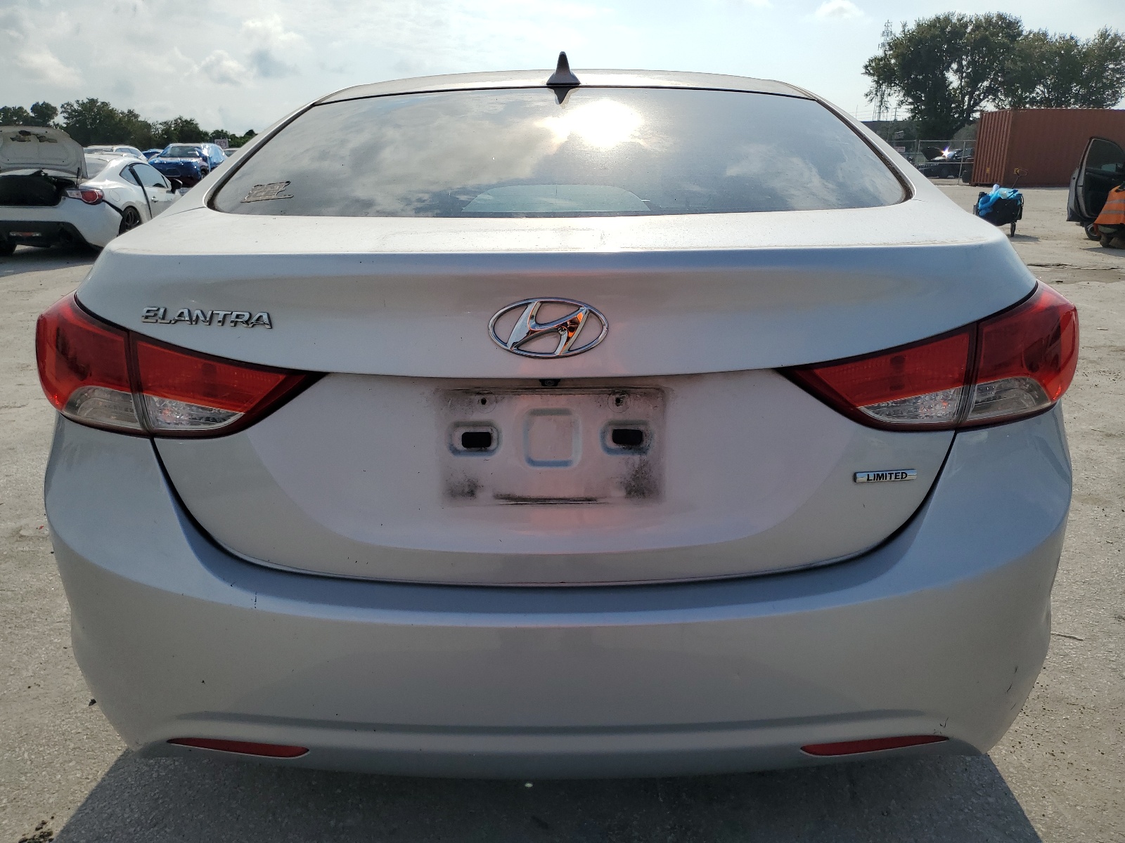 KMHDH4AE8BU146956 2011 Hyundai Elantra Gls