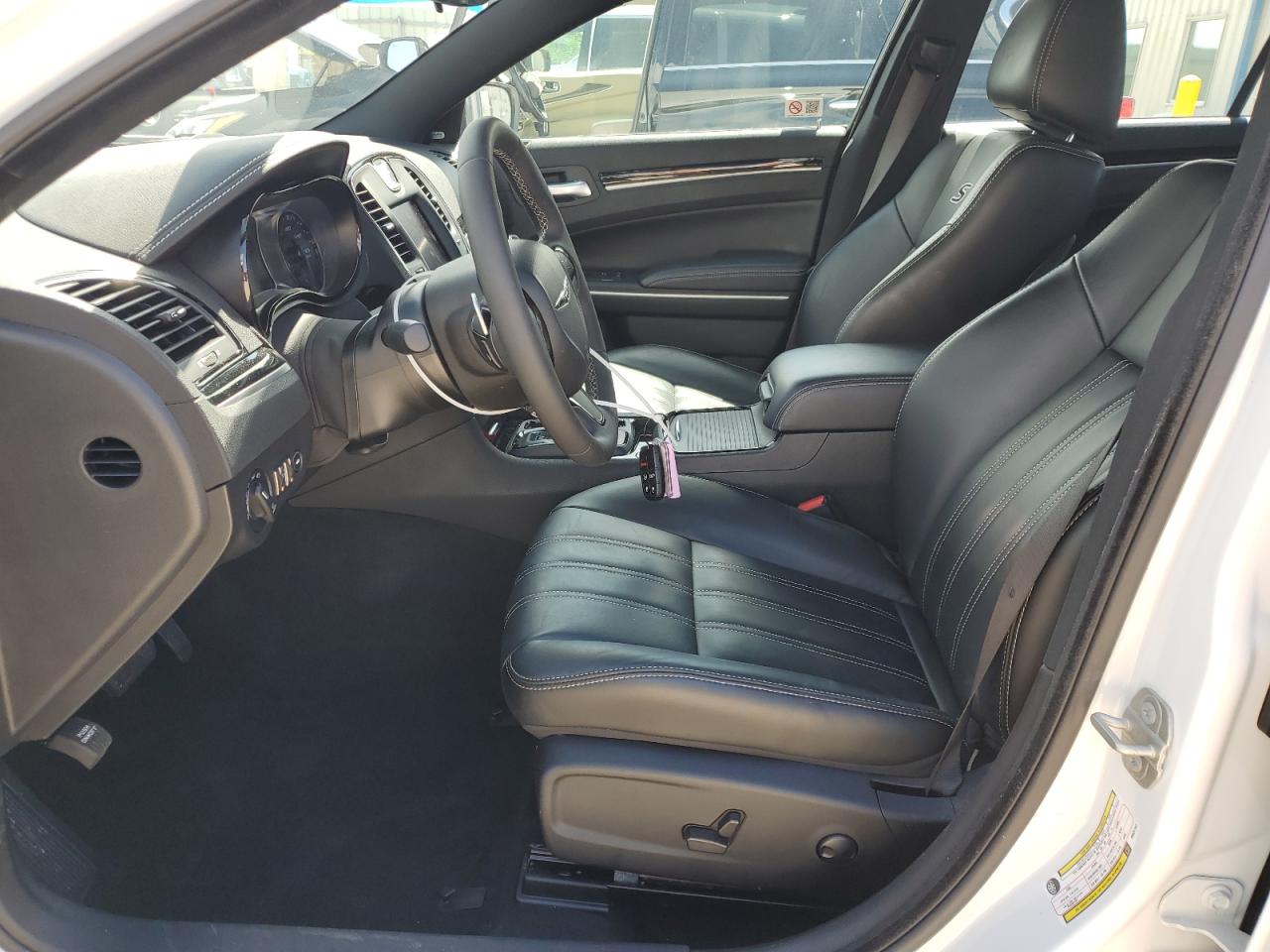 2023 Chrysler 300 S VIN: 2C3CCABG4PH637147 Lot: 66802904