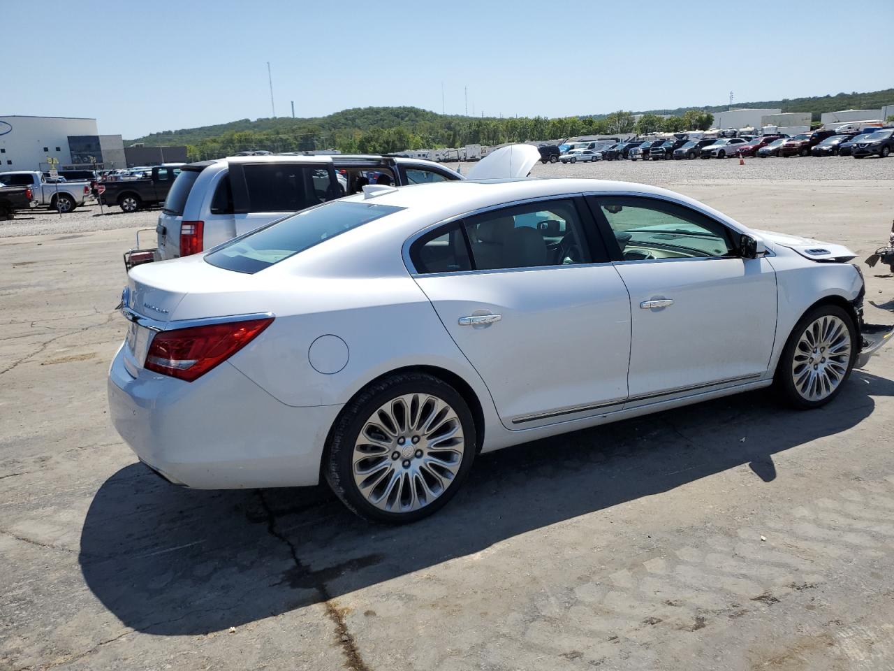 1G4GF5G37GF143931 2016 Buick Lacrosse Premium