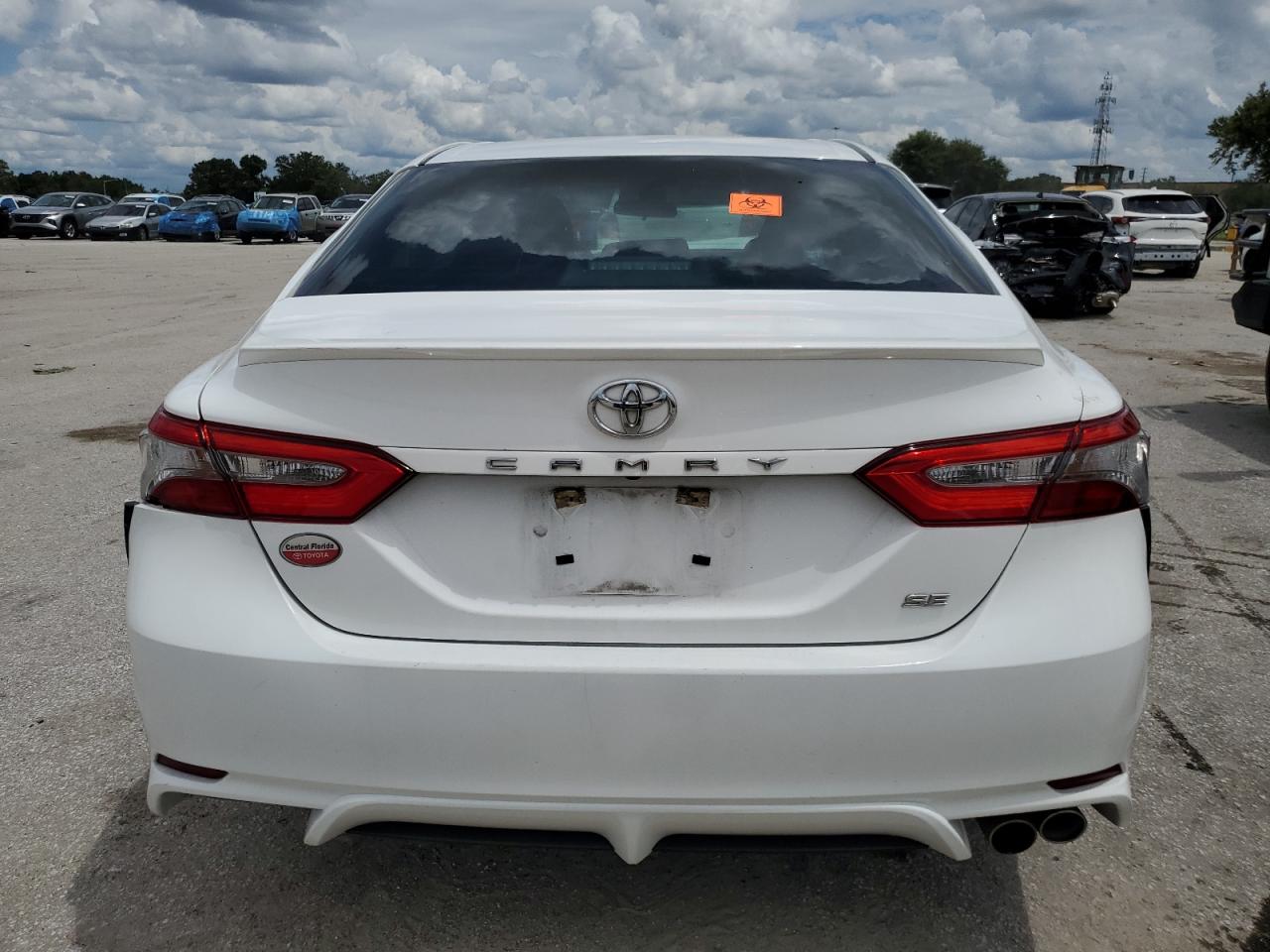 4T1B11HK5JU662471 2018 Toyota Camry L