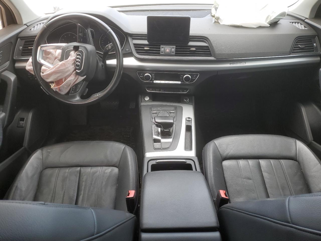 2018 Audi Q5 Premium VIN: WA1ANAFY3J2002477 Lot: 60904575