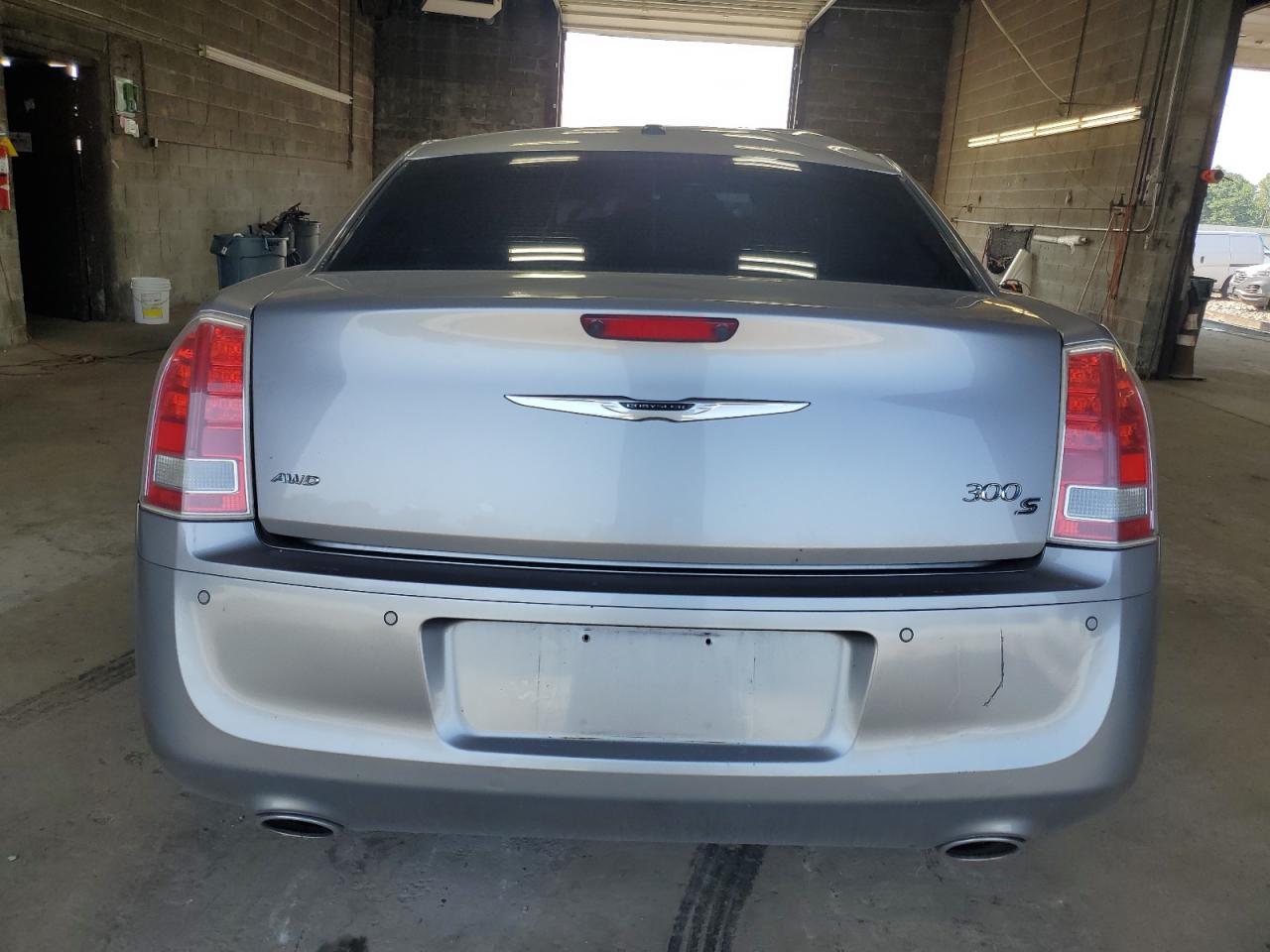 VIN 2C3CCAGT2DH652862 2013 CHRYSLER 300 no.6