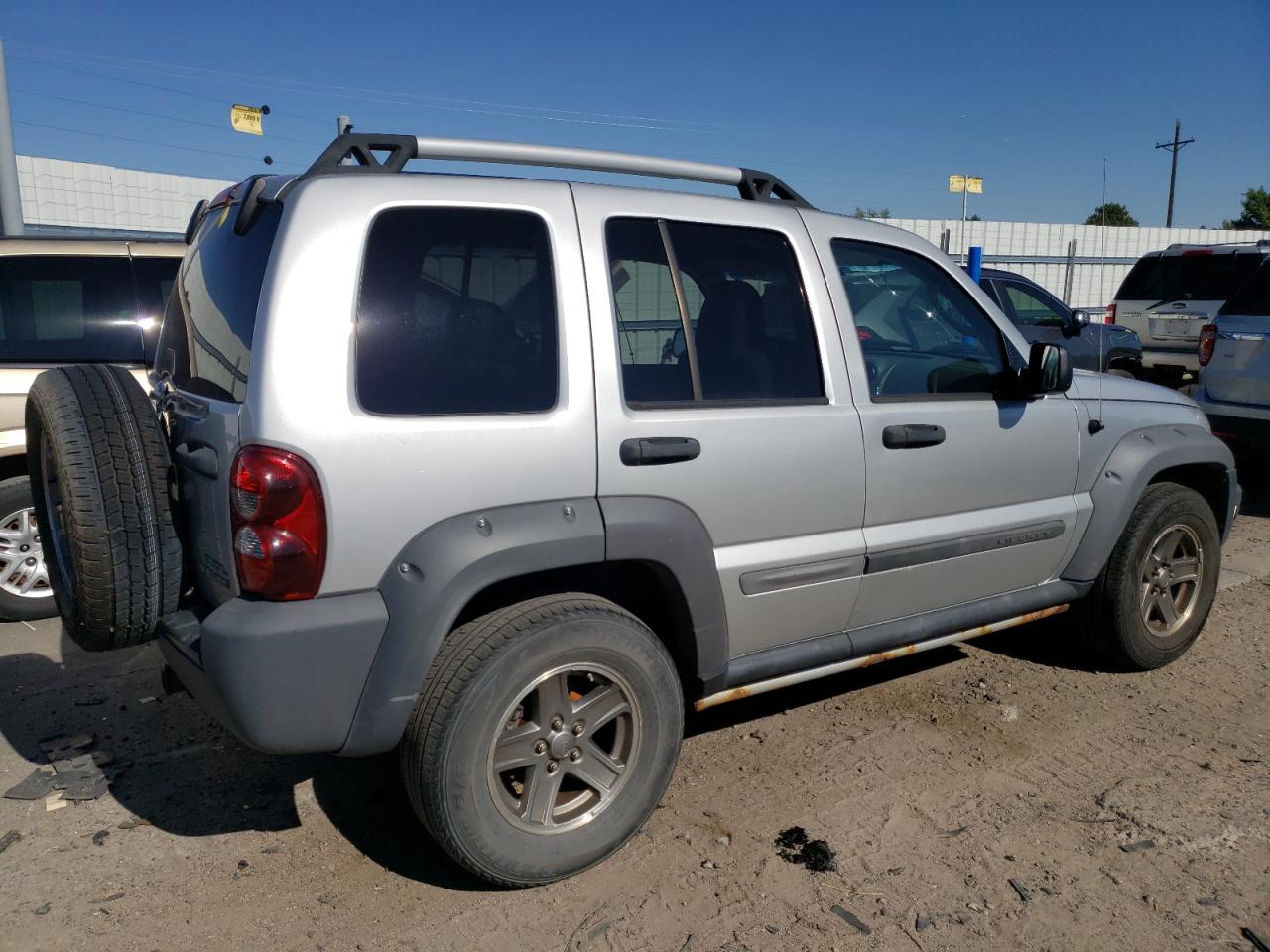 2005 Jeep Liberty (North America) - Image 3