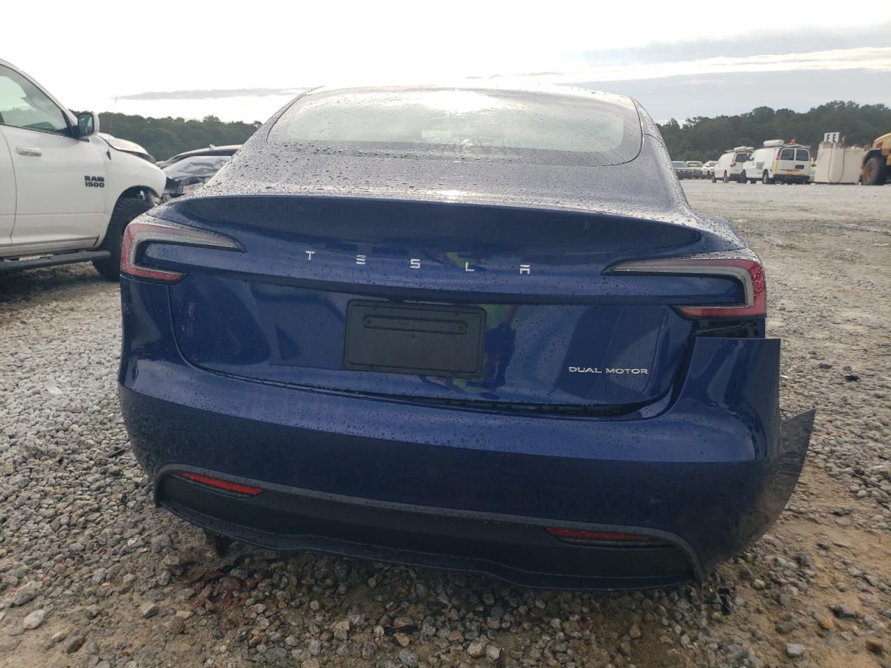 5YJ3E1EB0RF813173 2024 Tesla Model 3