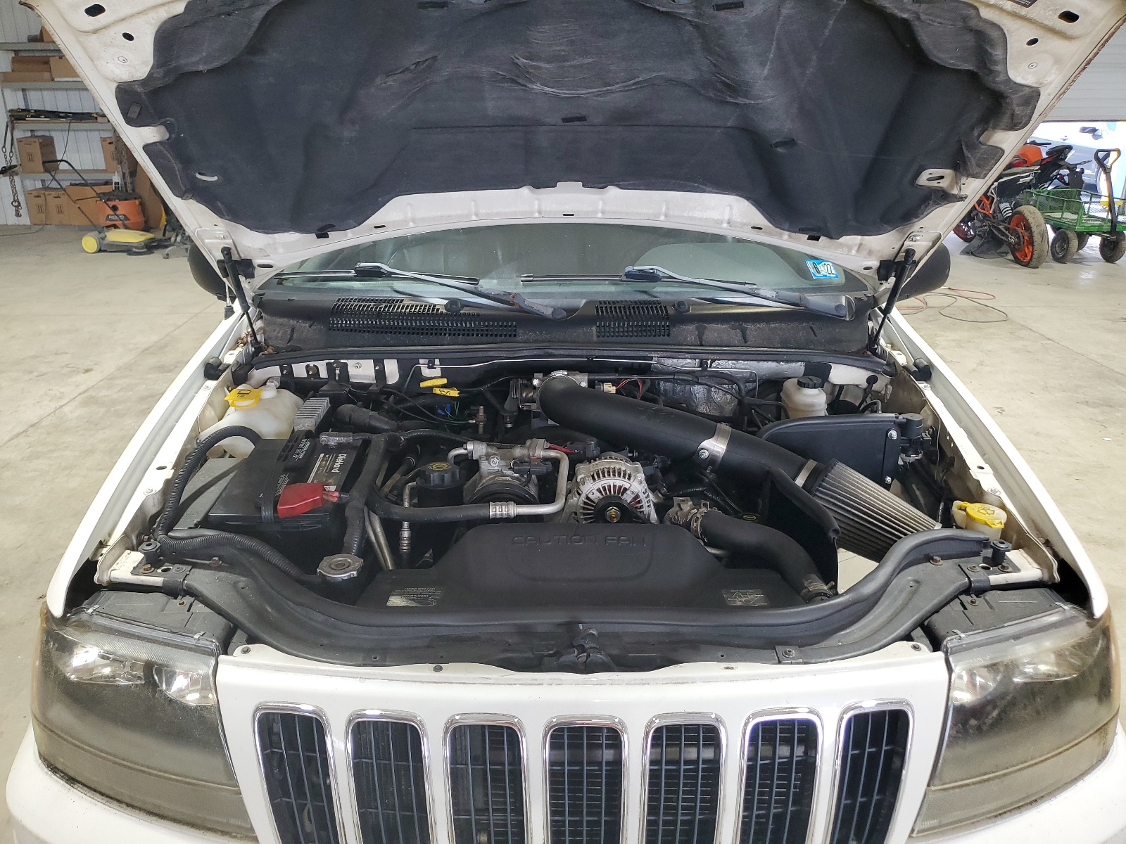 1J4GW58N72C152119 2002 Jeep Grand Cherokee Limited