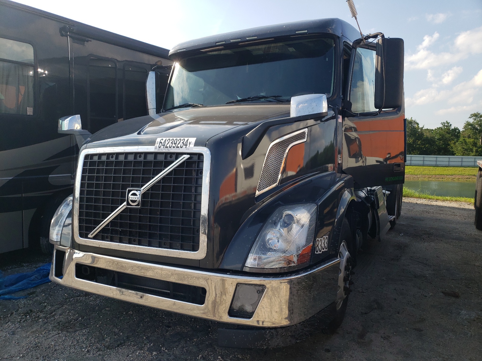 4V4NC9EH1DN148333 2013 Volvo Vn Vnl