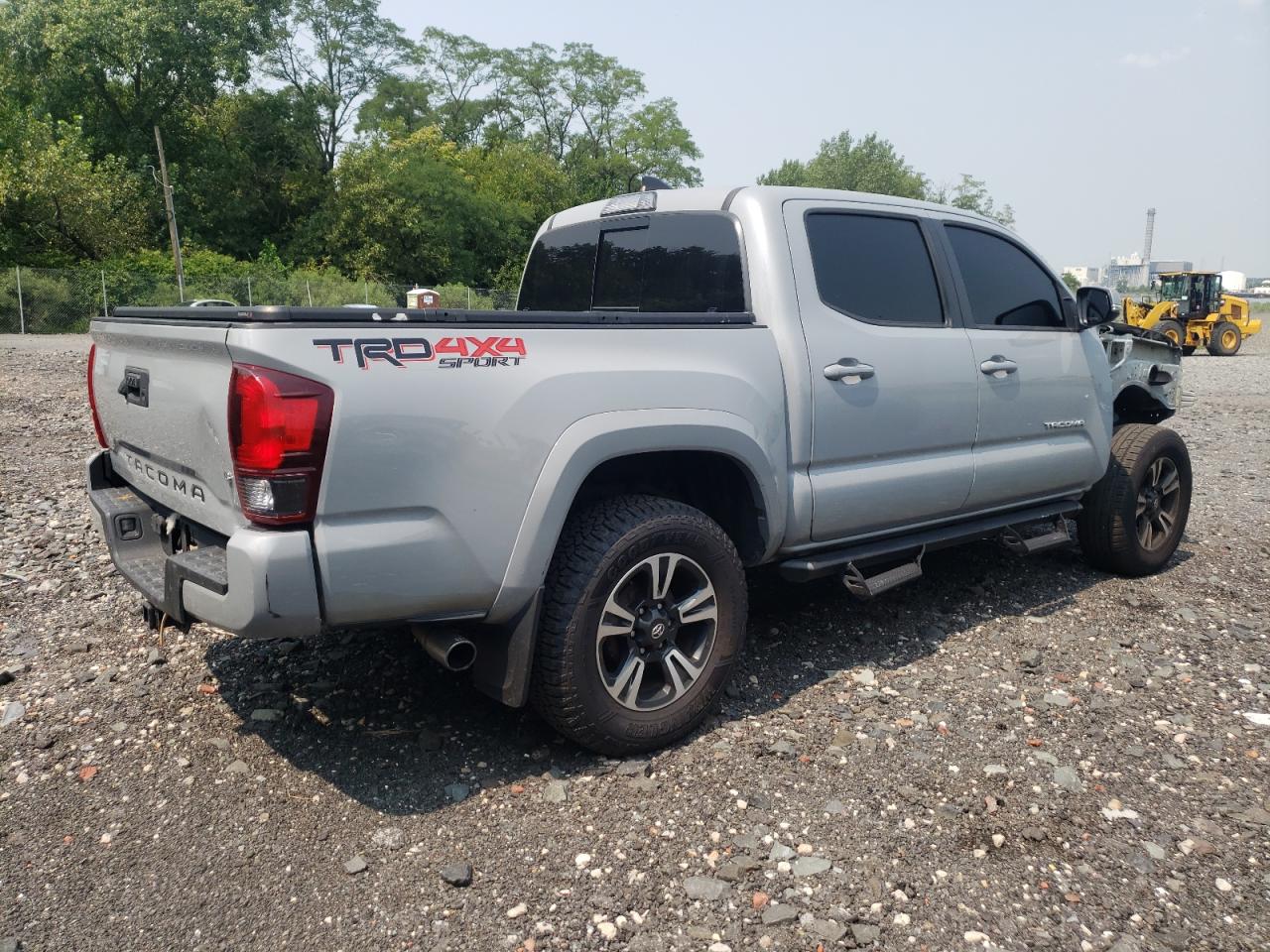 3TMCZ5AN6JM154012 2018 Toyota Tacoma Double Cab