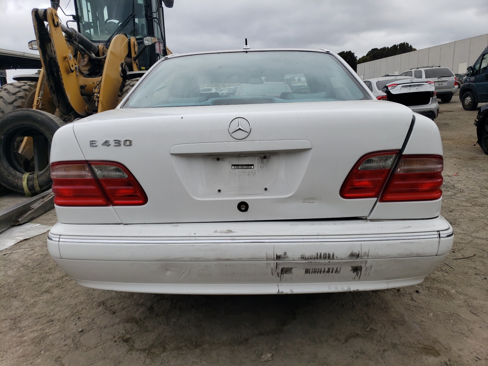 WDBJF70J8YB068453 2000 Mercedes-Benz E 430