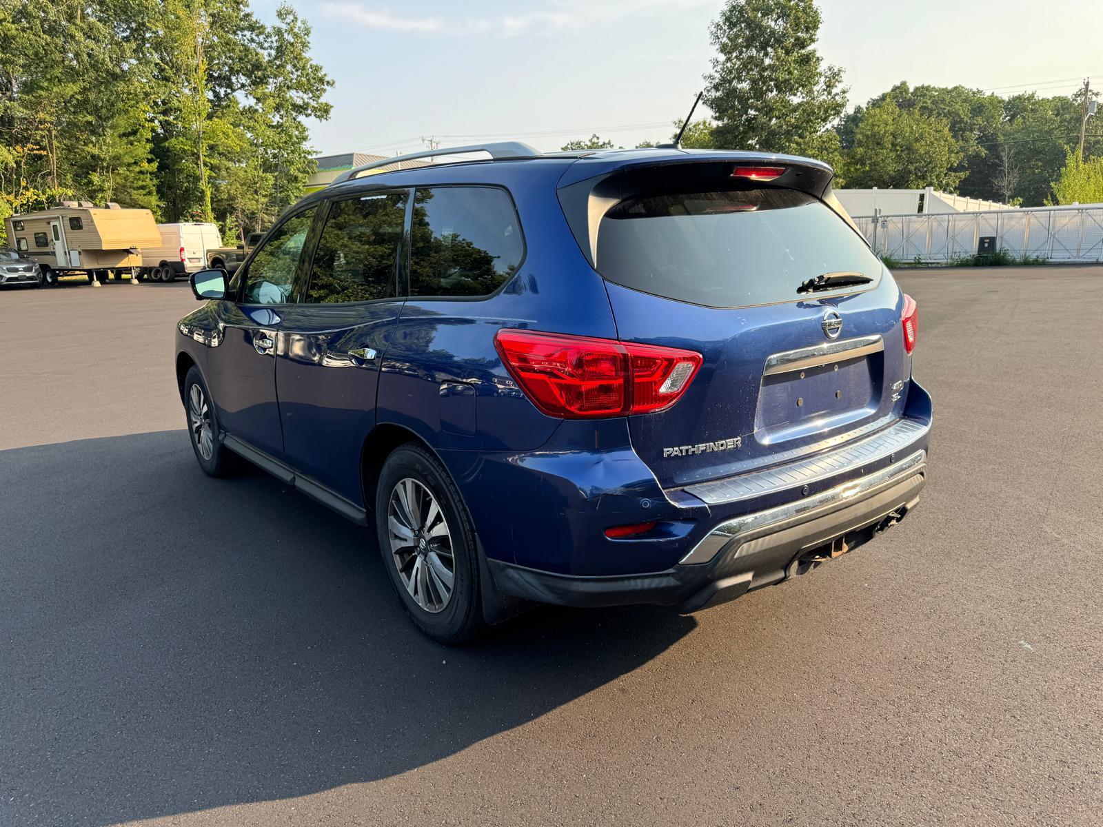 2017 Nissan Pathfinder S vin: 5N1DR2MM6HC639716