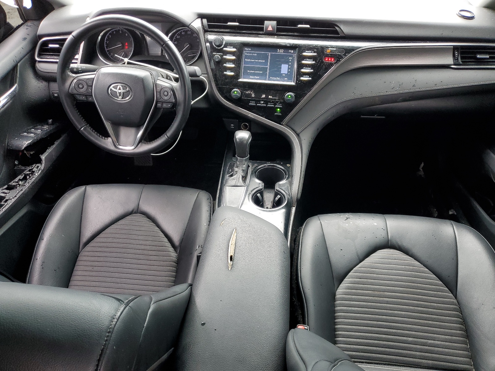 2019 Toyota Camry L vin: 4T1B11HK1KU825120