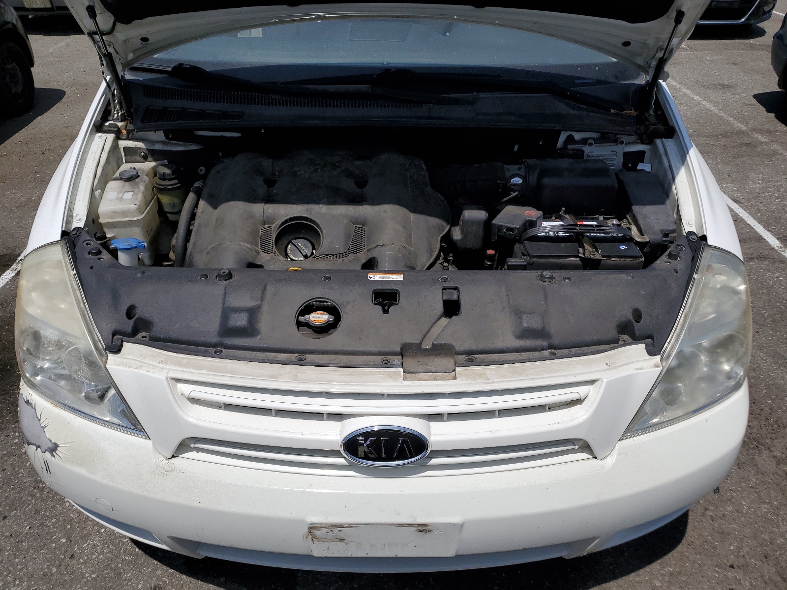 KNDMB133086257255 2008 Kia Sedona