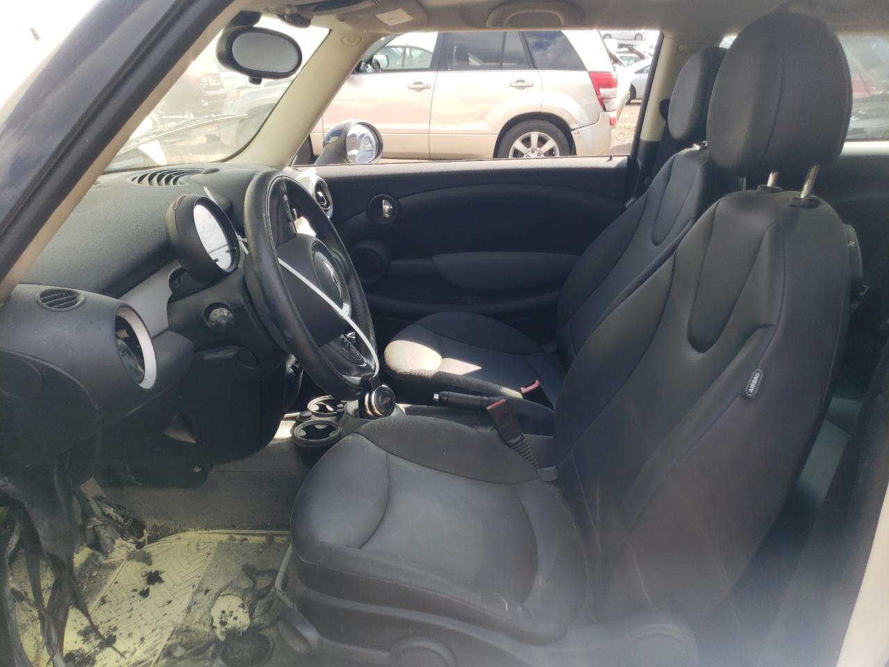 2011 Mini Cooper VIN: WMWSU3C50BTX96947 Lot: 67361834