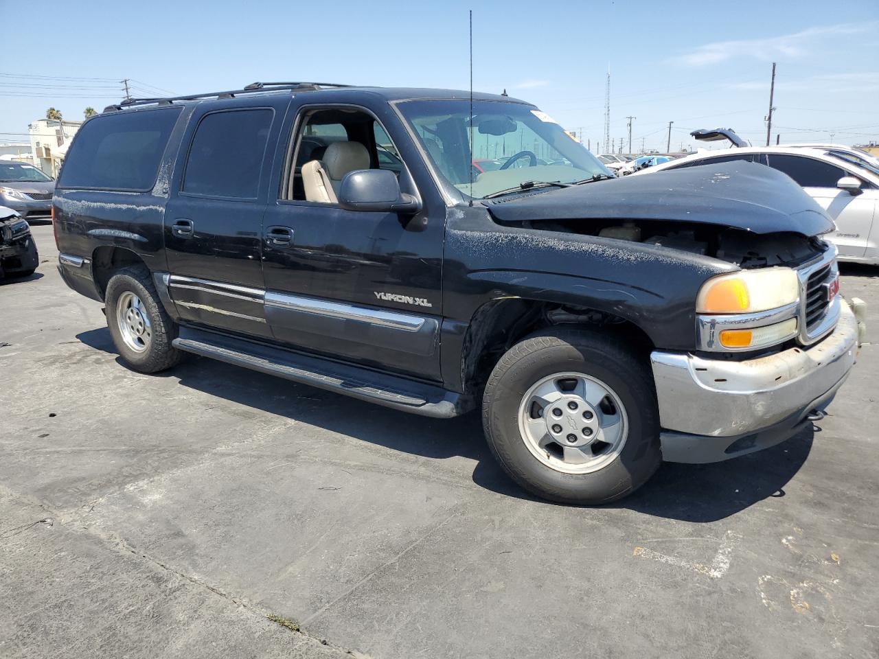 2002 GMC Yukon - Image 4