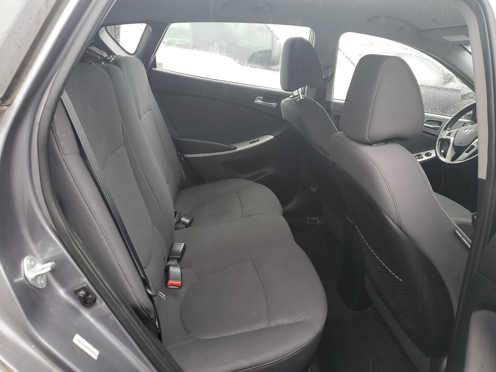 KMHCU5AE2DU138643 2013 Hyundai Accent Gls