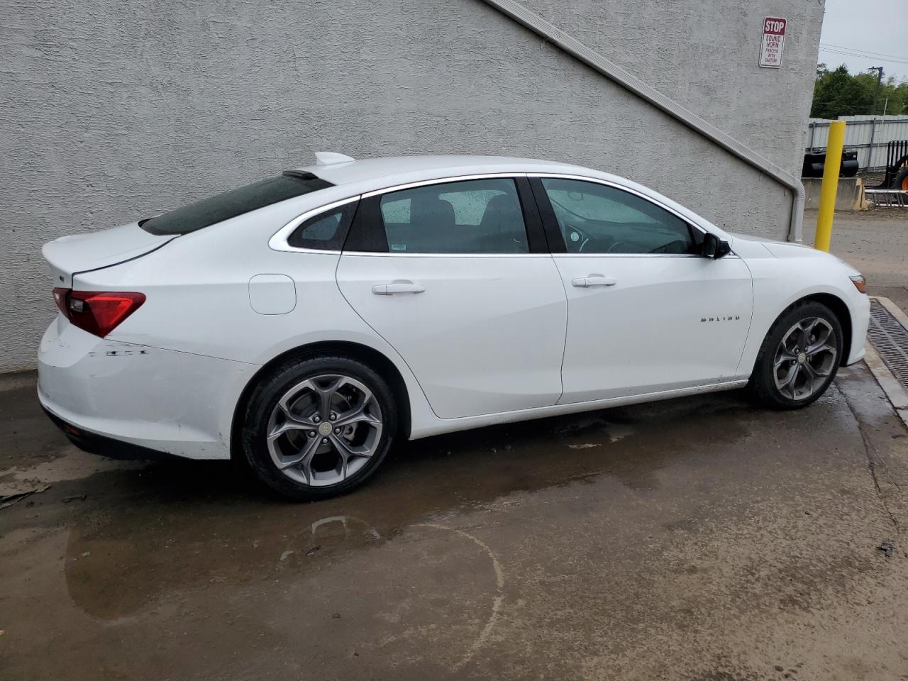 VIN 1G1ZD5ST1PF160825 2023 CHEVROLET MALIBU no.3