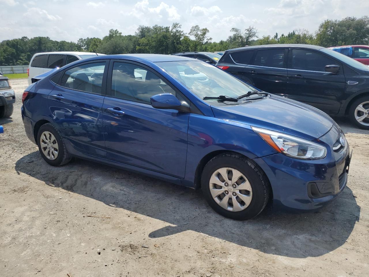 VIN KMHCT4AEXFU897217 2015 HYUNDAI ACCENT no.4