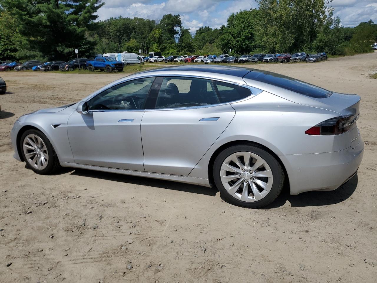 5YJSA1E22JF281288 2018 Tesla Model S