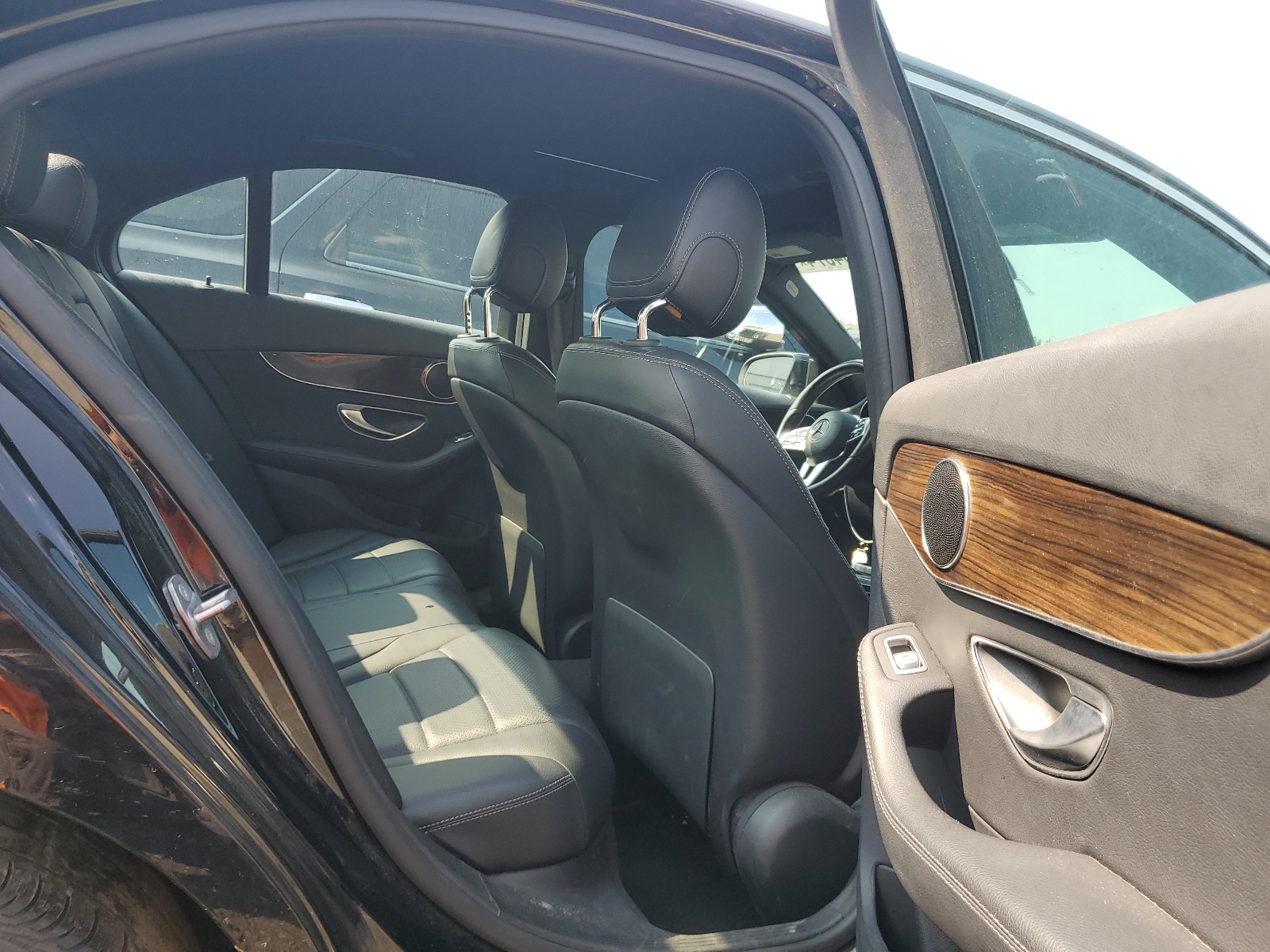 55SWF8EB6KU296775 2019 Mercedes-Benz C 300 4Matic