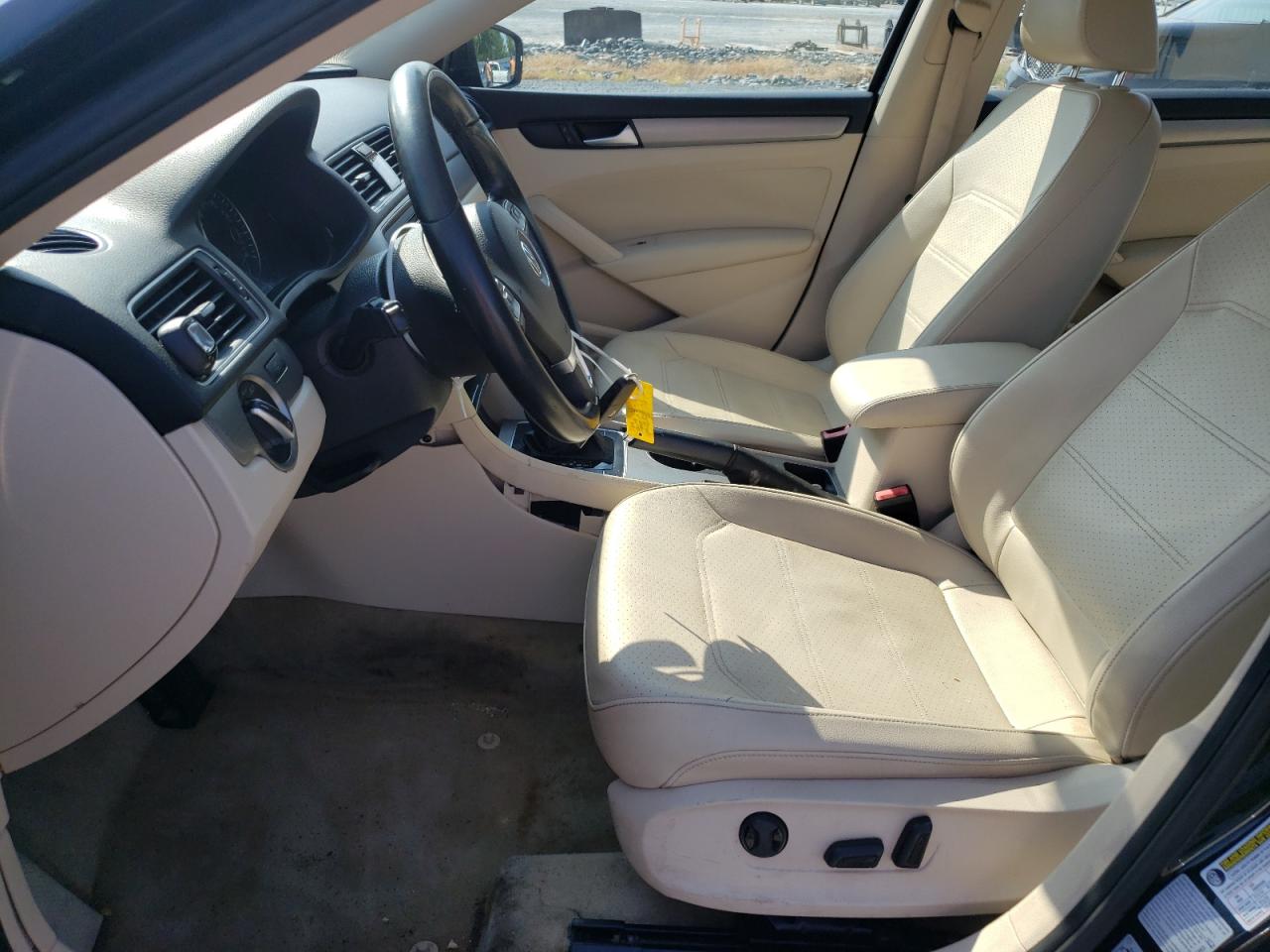 2015 Volkswagen Passat Se VIN: 1VWBS7A38FC063095 Lot: 68435525