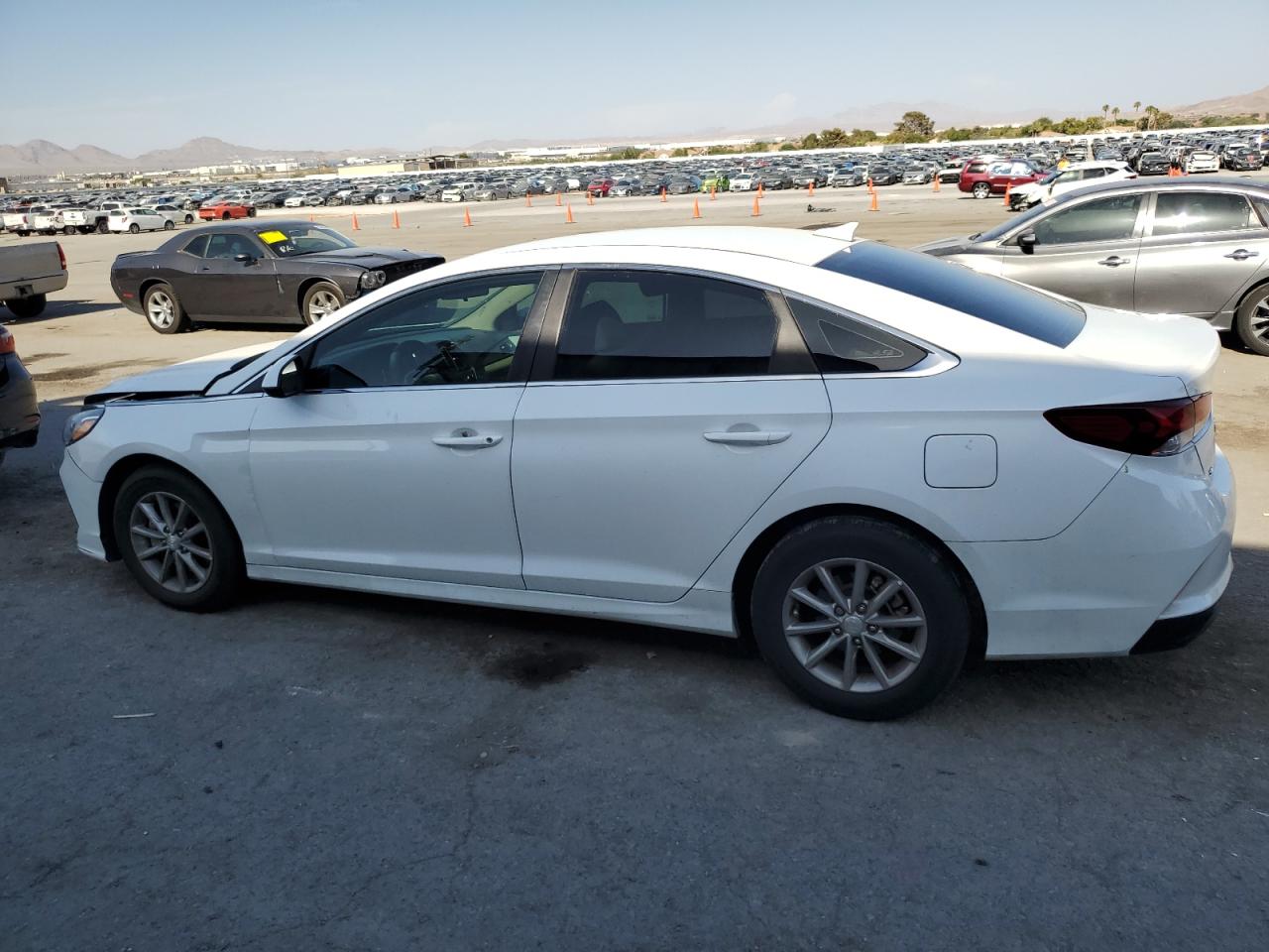 5NPE24AF5KH793974 2019 HYUNDAI SONATA - Image 2