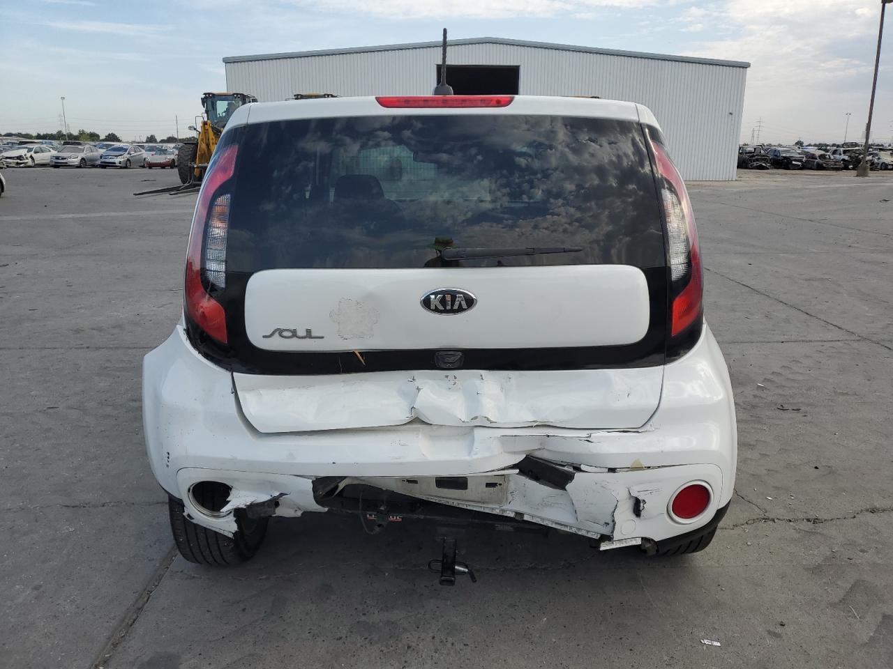 2018 Kia Soul + VIN: KNDJP3A58J7558151 Lot: 65221164