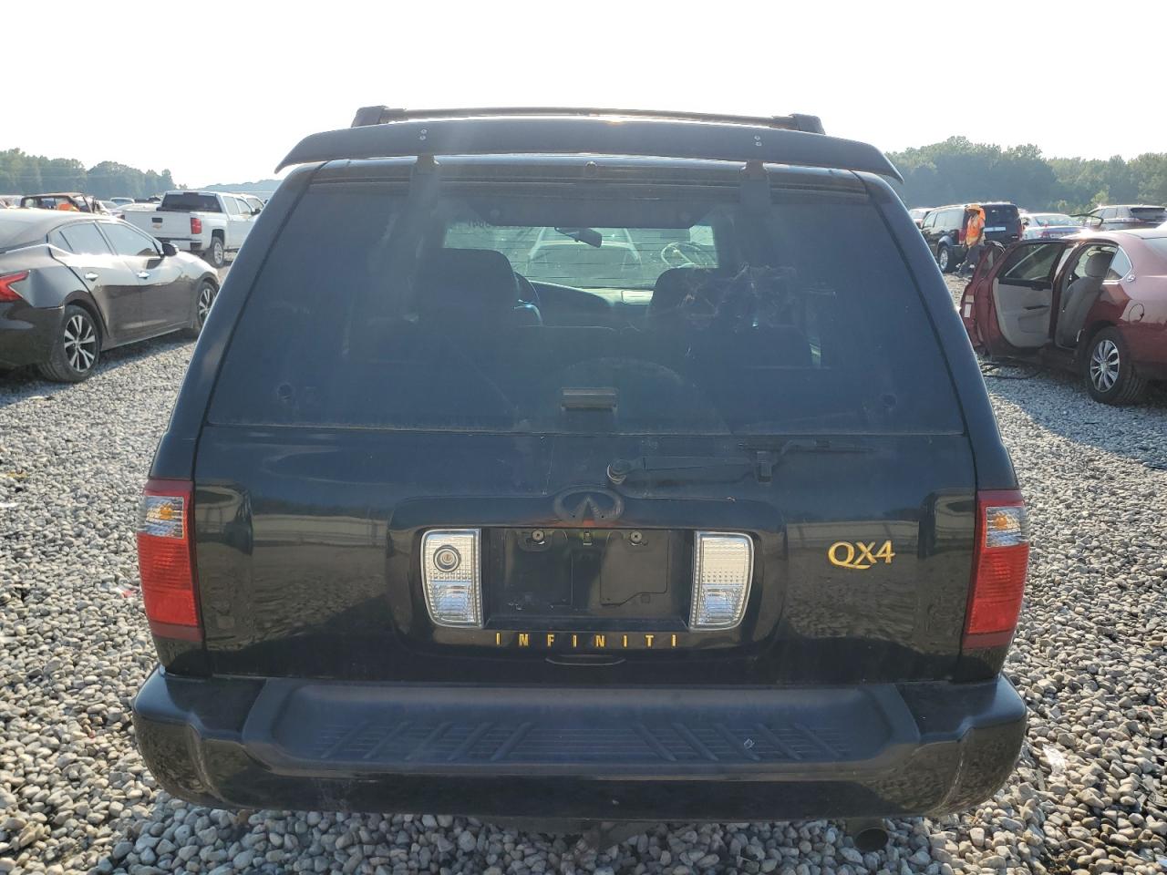 JNRDR07Y81W106374 2001 Infiniti Qx4