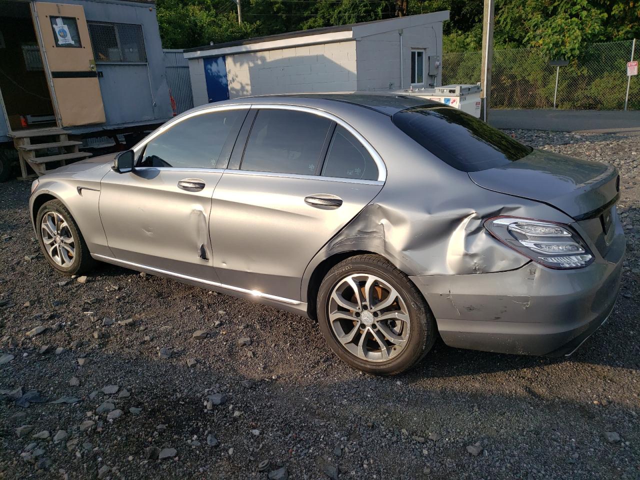 55SWF4KBXFU025818 2015 MERCEDES-BENZ C CLASS - Image 2