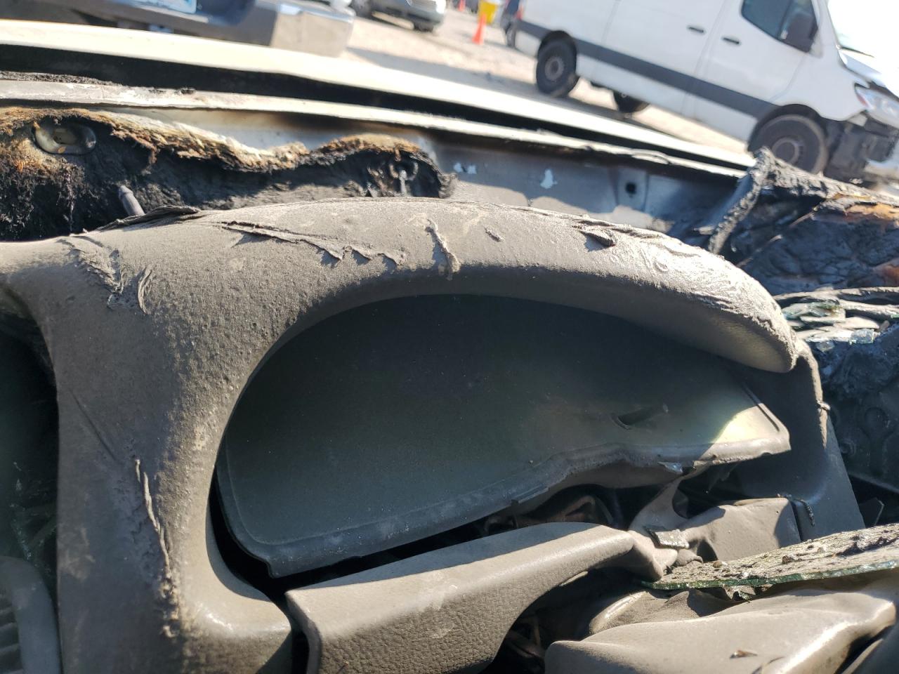 2004 Toyota Camry Le VIN: 4T1BE32K84U281016 Lot: 66612624