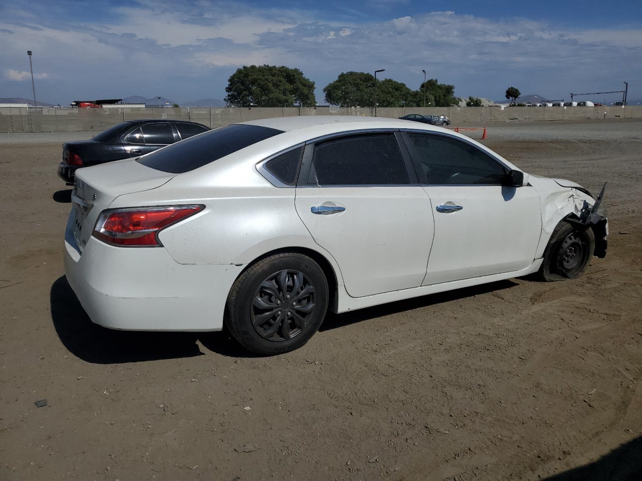 2014 Nissan Altima - Image 3