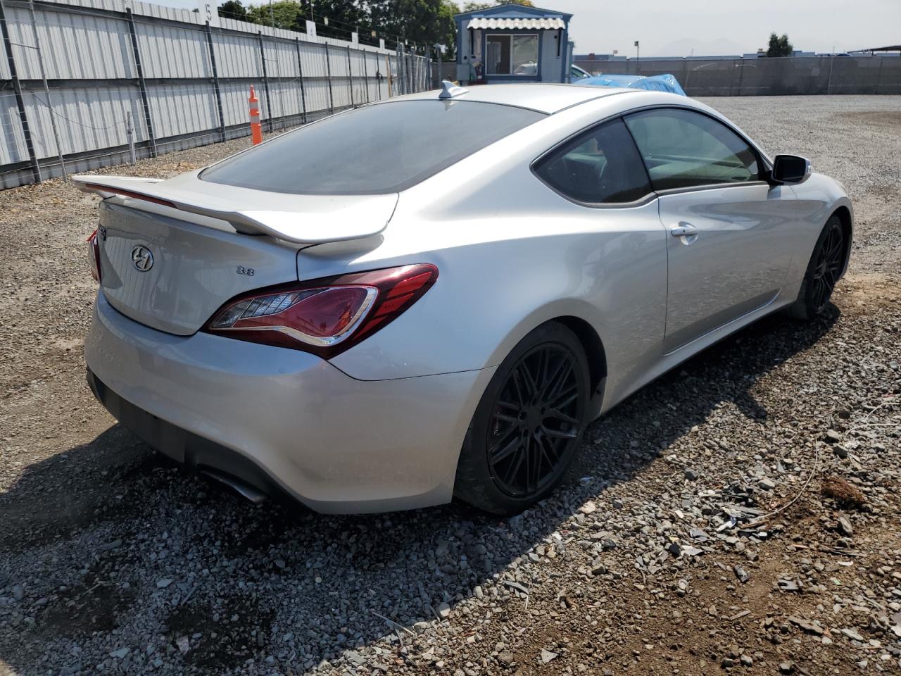 2013 Hyundai Genesis Coupe 3.8L VIN: KMHHU6KJ8DU086541 Lot: 65846964